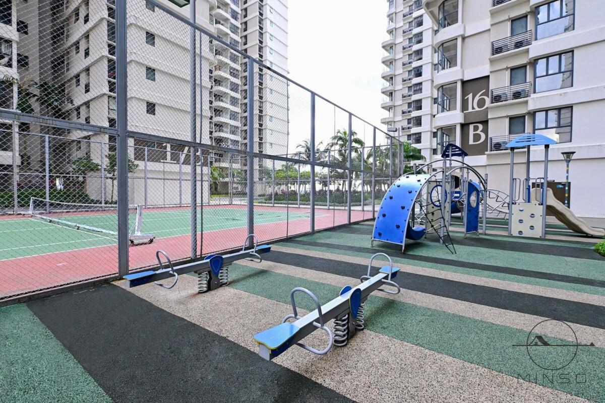 Kingsbay B #5Pax #Vintagewood #Highfloor Apartment Johor Bahru Exterior photo
